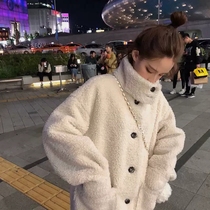 2020年新款秋冬季百搭韩版宽松皮毛一体短款羊羔毛绒外套女ins潮