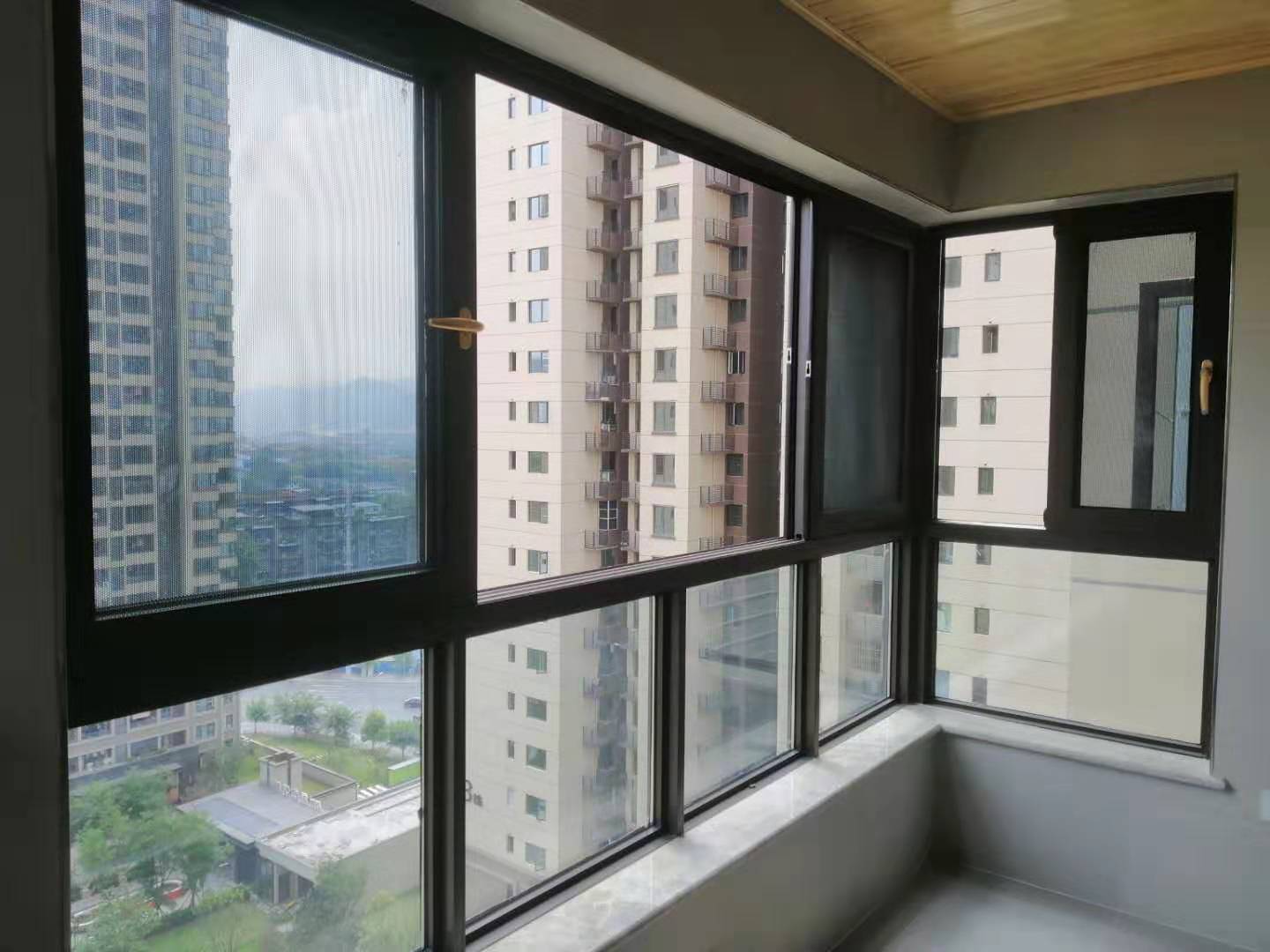 阳台有凸阳台和凹阳台之分 买房时应该选哪种？_我心向山_美国室内设计中文网博客