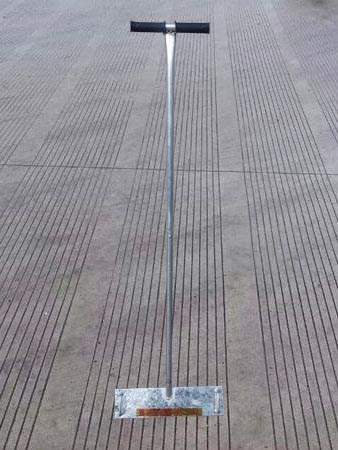 地面刷子修建道路桥面手柄拉毛刷便携机场用混凝土路面压纹器刻纹