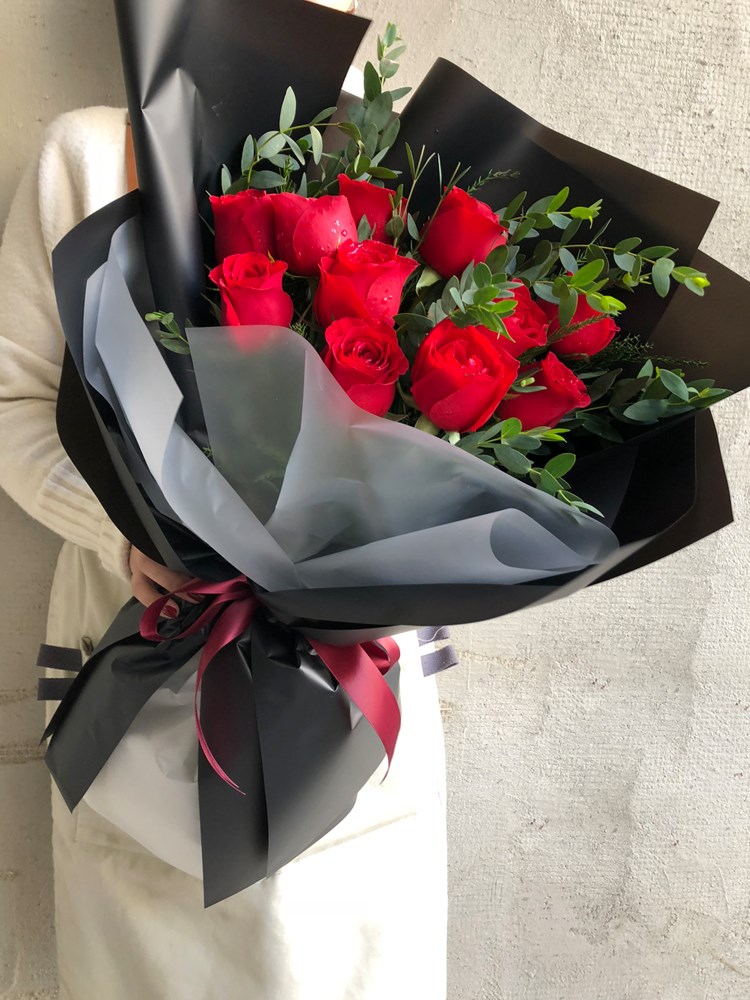 11朵红玫瑰花束青岛鲜花店同城速递33朵情人节送女朋友生日礼物