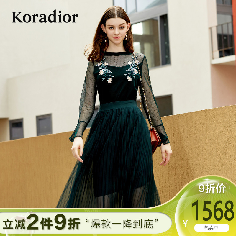 koradior/珂莱蒂尔品牌女装2019冬装新款百褶高腰网纱高腰连衣裙