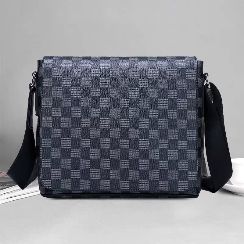 lv&quq奢侈品男士包时尚休闲真皮棋盘格单肩斜挎包名牌商务公文包