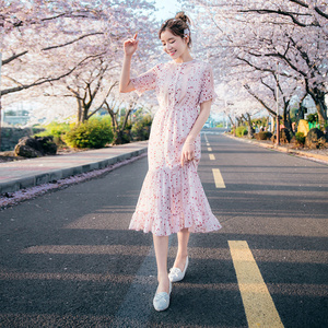 润乙一樱花粉收腰显瘦鱼尾少女心长裙粉色甜美碎花雪纺连衣裙女夏碎花连衣裙