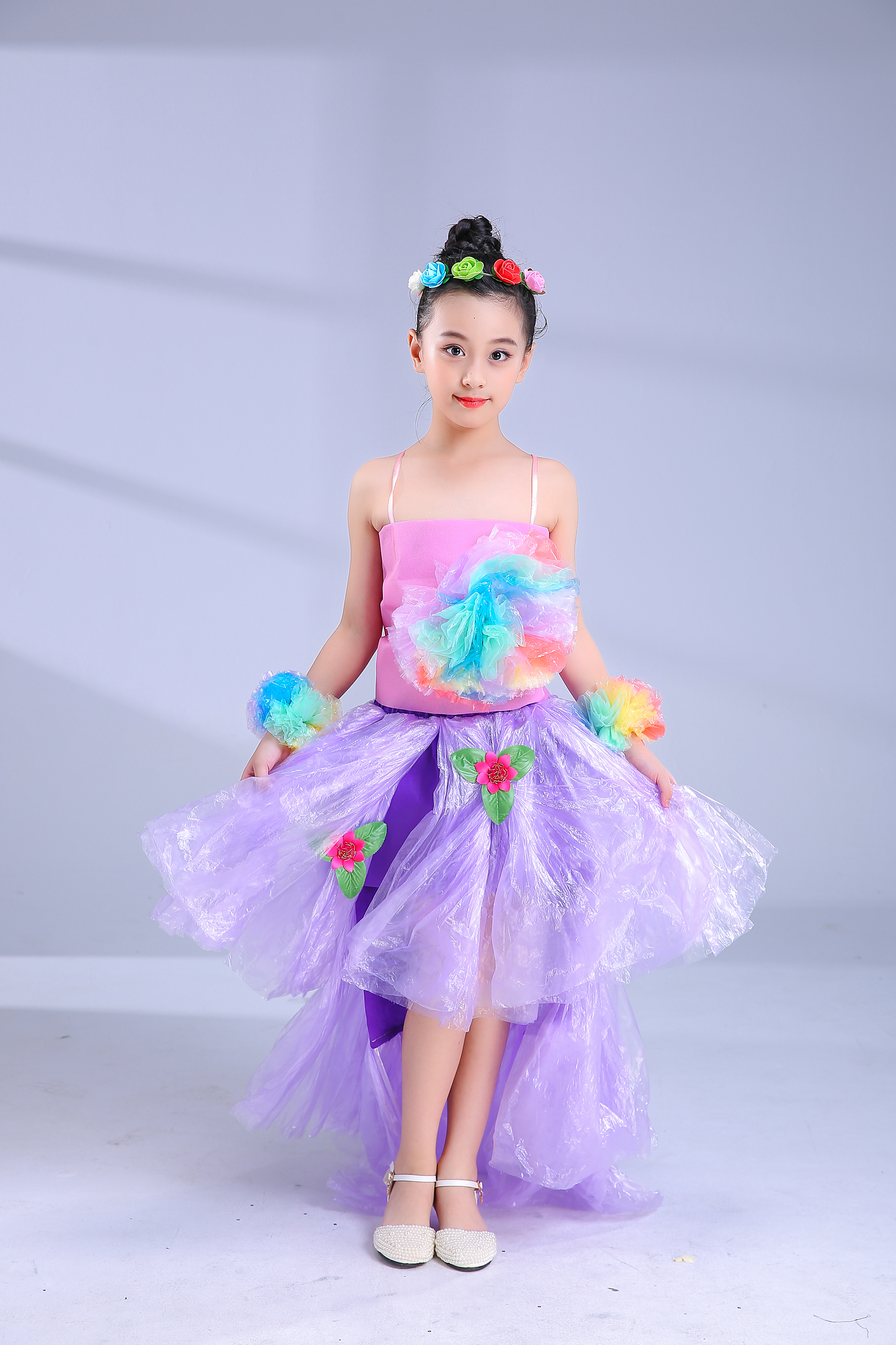 新品环保服装儿童时装秀幼儿亲子活动创意舞台走秀手工制作演出服