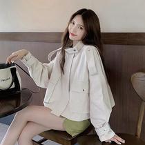 Salt-based short short trench coat female design sense niche spring and autumn Korean version of the British style wild loose overalls