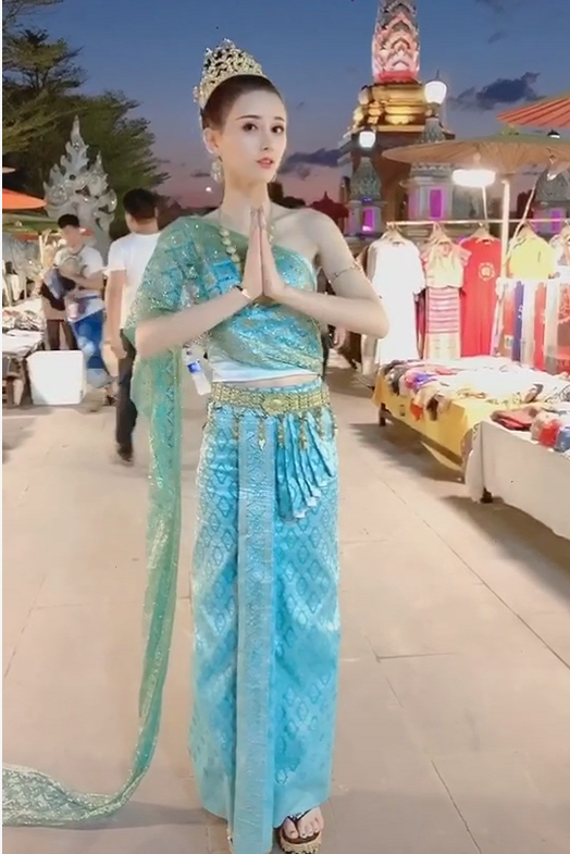 出租泰国柬埔寨异域民族服老挝尼泊尔印度沙丽生日派对服装租赁