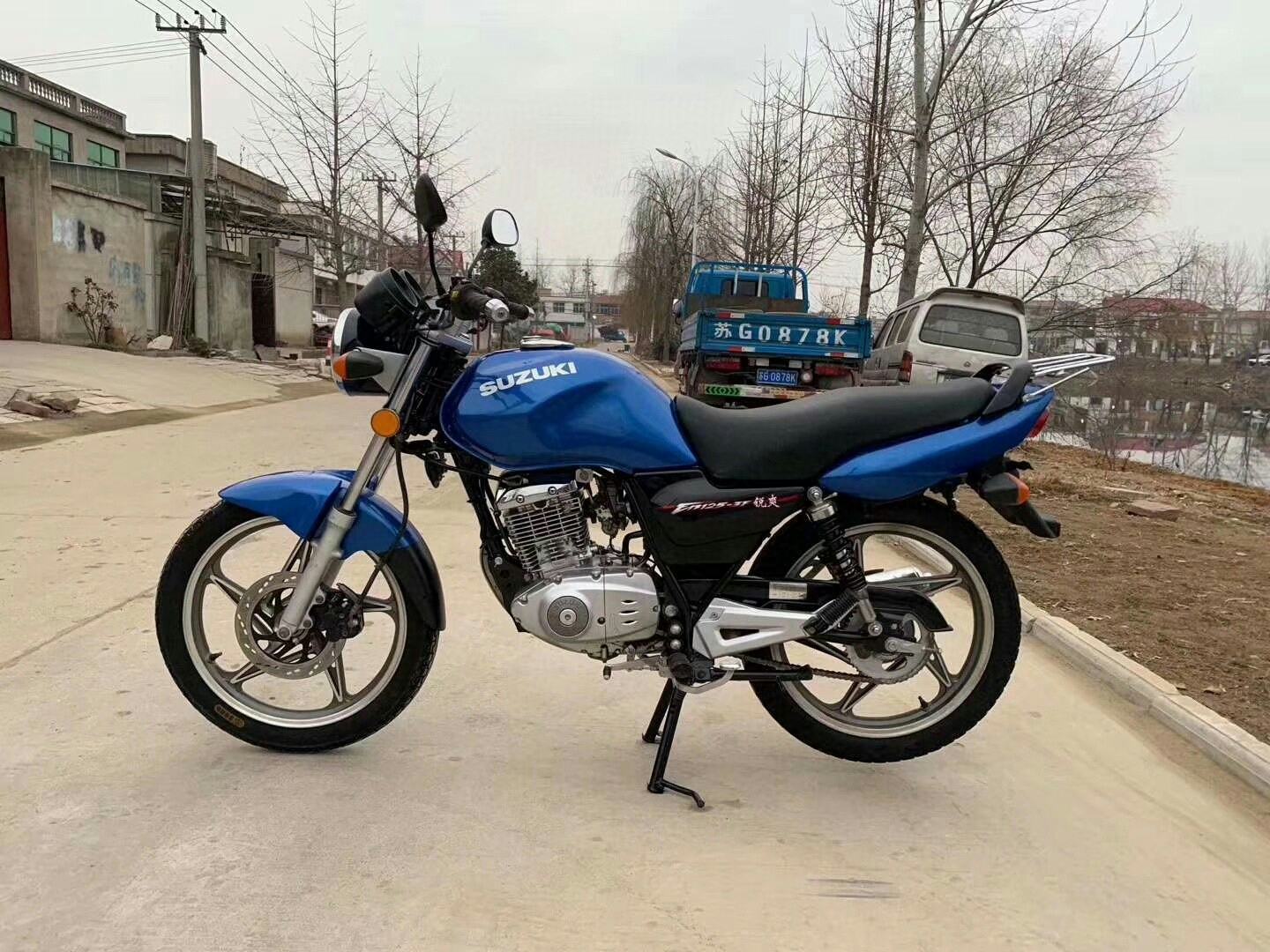 新款蓝色运动版铃木锐爽125cc到货,二手摩托车原版原漆,一