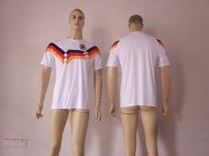 1990世界杯德国队复古选什么牌子好 同款好推