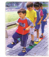 生团队协作游戏板-人团队协作木质板鞋 拓展运